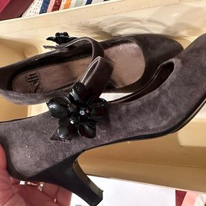 Sofft Italian leather kitten heels